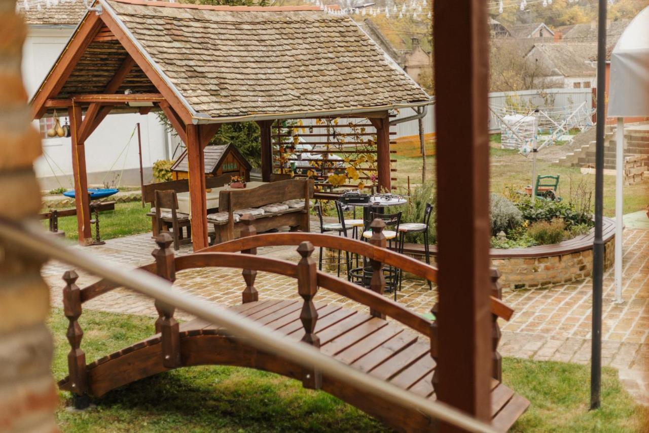 Hotel Kuca Za Odmor Baranjski Dvori Zmajevac Esterno foto