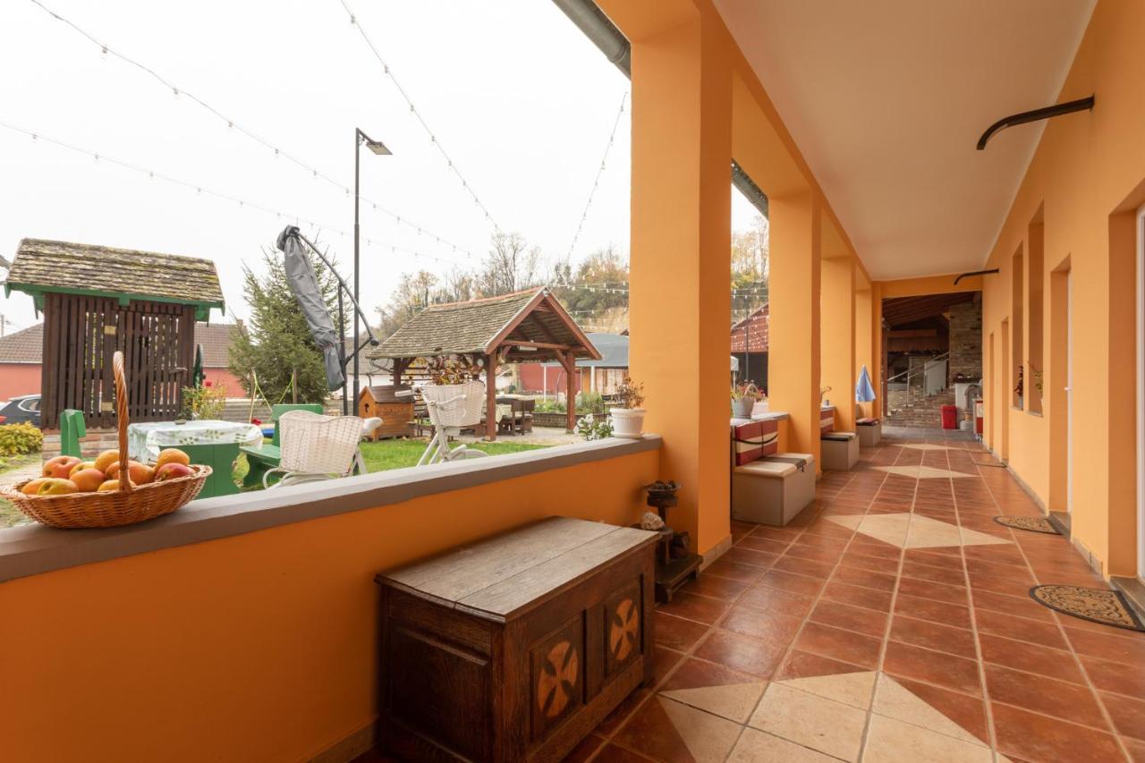 Hotel Kuca Za Odmor Baranjski Dvori Zmajevac Esterno foto