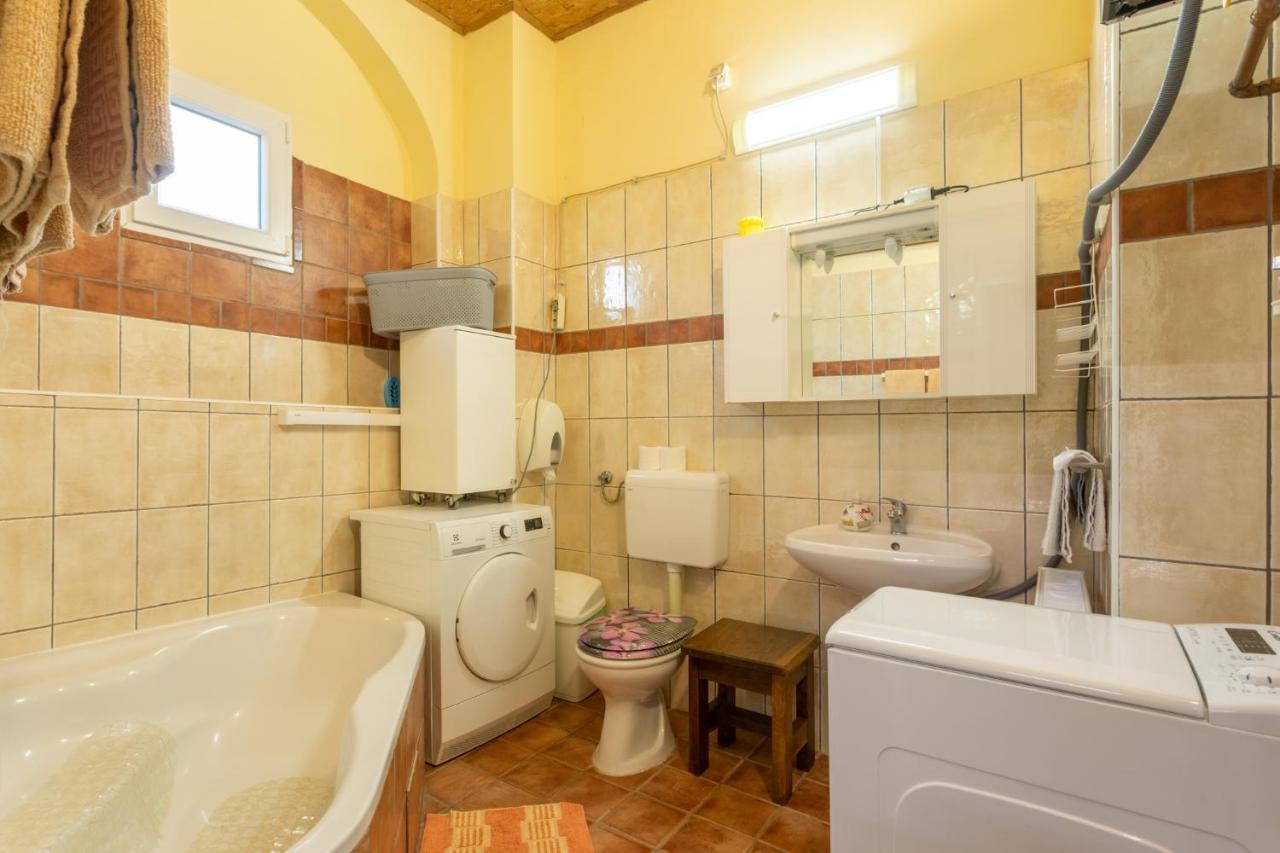 Hotel Kuca Za Odmor Baranjski Dvori Zmajevac Esterno foto